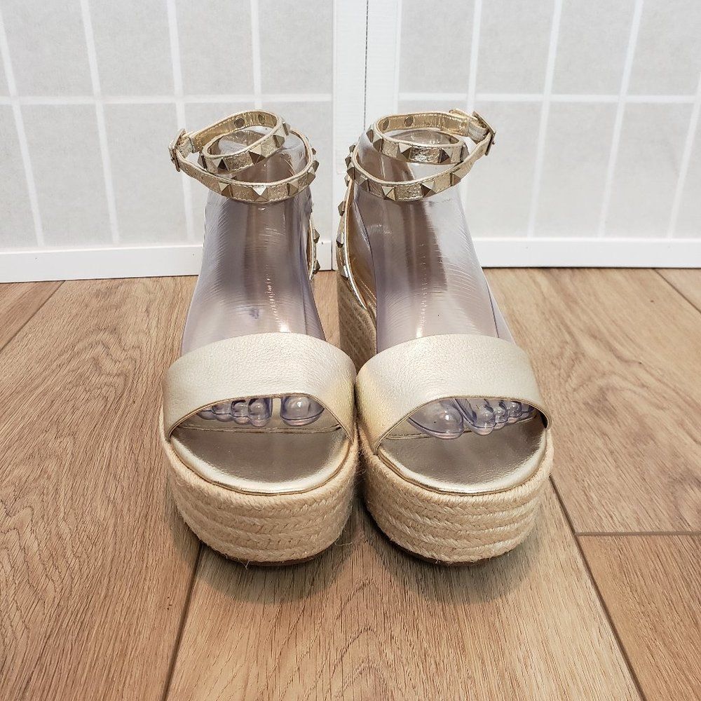 Marc Fisher Gold Ankle Strap Espadrille Sandals Size 8